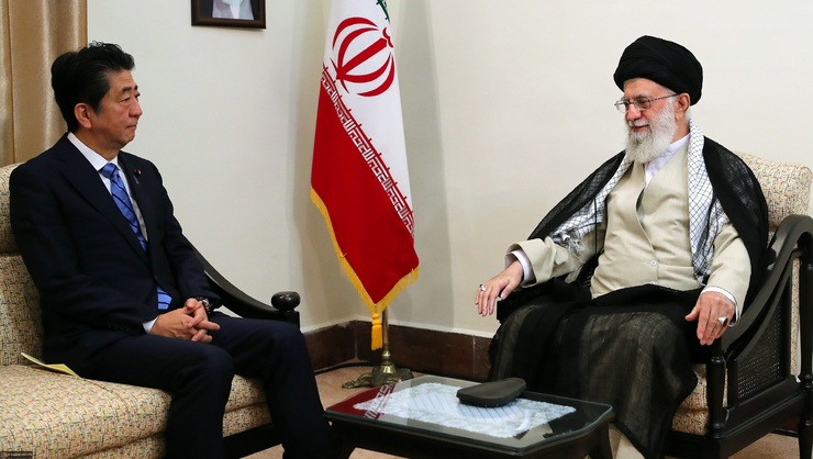 بیش از ۲۱۰ نفر از نمایندگان مجلس شورای اسلامی در بیانیه‌ای از مواضع رهبر انقلاب در ملاقات با نخست وزیر ژاپن حمایت کردند.