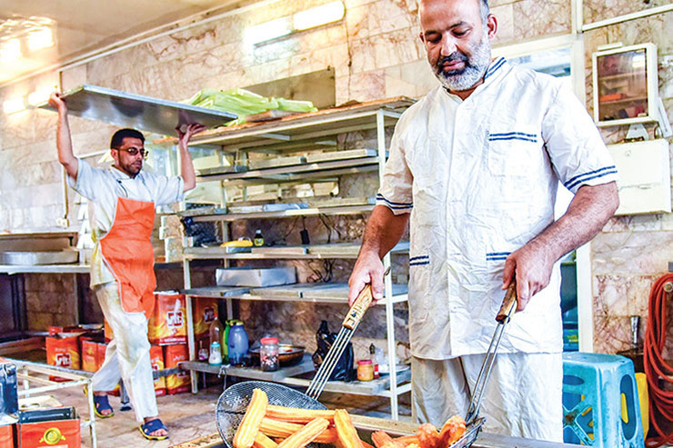 شیرین‌کاری عربی در قلب مشهد