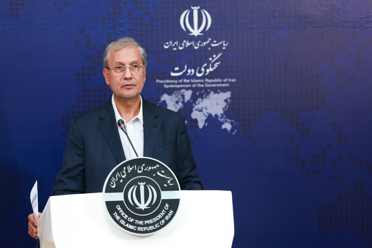 سخنگوی دولت یادآور شد که امروز پشت تخریب چهره های نظام سازمان منافقین حضور دارد.