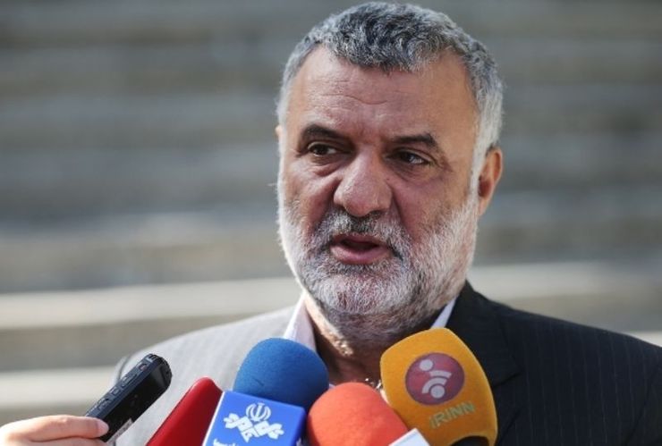 حجتی گفت: نسبت به پیش‌بینی ‌هایی که داشته‌ایم بین ۲ تا ۲ و نیم میلون تن گندم کمتر توسط بخش دولتی خریداری شده است.