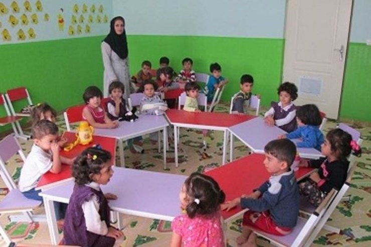 معاون امور اجتماعی اداره کل بهزیستی استان خراسان رضوی از راه اندازی سه مرکز نگهدای از کودکان دارای سرپرست با عنوان مرکز رفاه کودک و خانواده در این استان خبر داد.