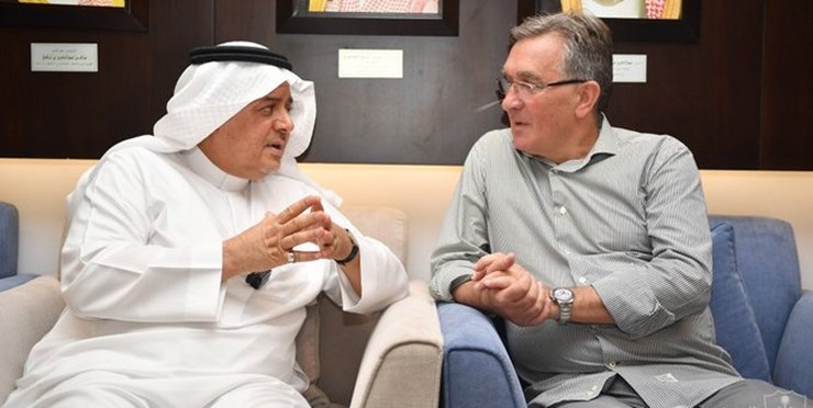 مدیر باشگاه الاهلی عربستان مبلغ فسخ قرارداد سرمربی سابق پرسپولیس را شخصا پرداخت کرد.