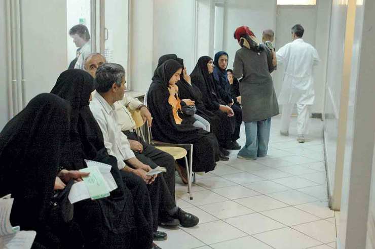 بدون شک همه ما می‌دانیم که نباید از روند درمان انتظار صددرصدی سلامت داشته باشیم اما گاهی خطا و قصور پزشک یا کادر درمانی سبب بروز مشکلات جبران‌ناپذیری برای بیمار و خانواده‌اش می‌شود.