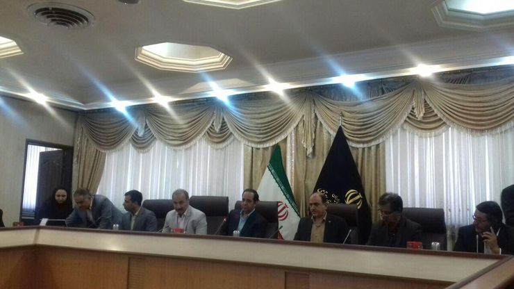 رئیس اداره تعاون،کار و امور اجتماعی استان خراسان رضوی در نشست خبری به منظور هفته تعاون گفت: در استان خراسان رضوی ۴۱هزار واحد مسکن مهر در قالب تعاونی برنامه ریزی شده بود که تنها ۷۹۰۰واحد ان باقی مانده و تحویل داده نشده است.