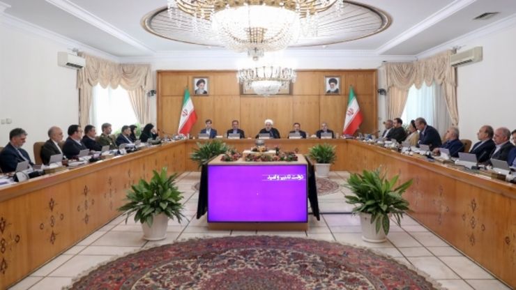رئیس جمهور با تأکید بر شکست توطئه آمریکا در فشار حداکثری علیه ملت بزرگ ایران، اظهارداشت: امروز همه آمار، ارقام و روحیه مردم نشان می‌دهد که دوران اثرگذاری فشار حداکثری به پایان رسیده است.