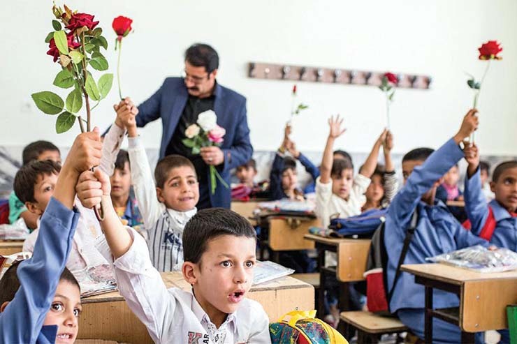 مدیرکل آموزش و پرورش خراسان رضوی گفت: شمار دانش آموزان استان در سال تحصیلی جدید نسبت به سال قبل بیش از ۶۰ هزار نفر افزایش یافته است.