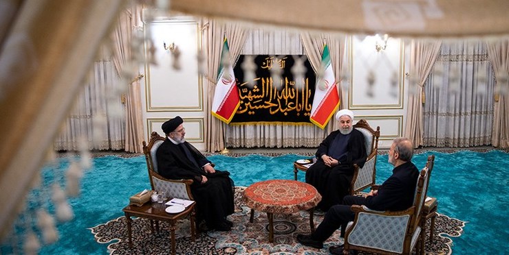 رئیس مجلس شورای اسلامی در نشست سران قوا مطرح کرد که ساز و کاری برای کد و رمزگذاری بیندیشند تا نمایندگان برای اطلاعاتشان مصونیت داشته باشند.