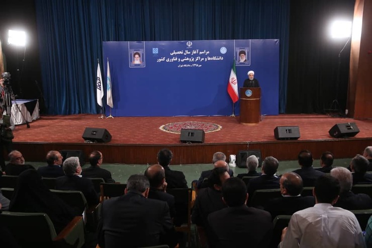 رئیس جمهور گفت: همیشه دولت در تلاش است که مشکلات دانشگاه را رفع کند.