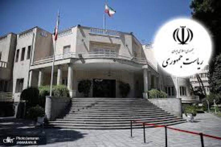 علی‌رضا خان‌کرمی، مسئول حراست نهاد ریاست‌جمهوری‌، گفته تاکنون، هیچ دست‌گیری در نهاد ریاست‌جمهوری» در پیوند با پرونده آمدنیوز روی نداده است.