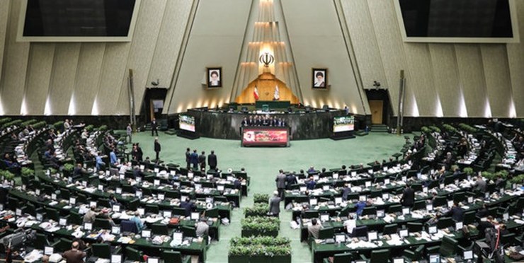 نمایندگان مجلس در جلسه علنی امروز با کلیات طرح تشکیل وزارت تجارت و خدمات بازرگانی موافقت کردند.