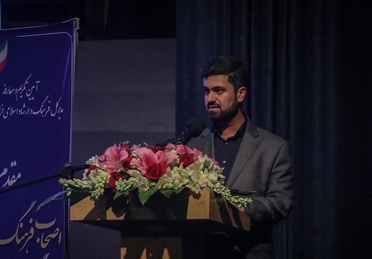 مدیرکل فرهنگ و ارشاد اسلامی خراسان رضوی گفت: در بیست و یکمین نمایشگاه بین‌المللی کتاب مشهد ۲۳ هزار بن کارت به ارزش ۱۲ میلیارد ریال توزیع می‌شود.