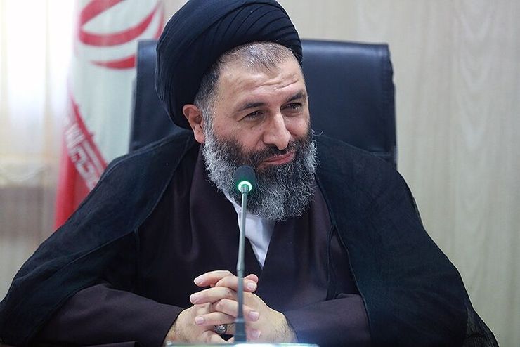 رییس سازمان عقیدتی سیاسی نیروی انتظامی گفت: استکبارستیزی و نفی سلطه از اصول قطعی انقلاب اسلامی است و در این مسیر مذاکره با آمریکا هیچ جایگاهی ندارد و برگشت از اصول انقلاب است.