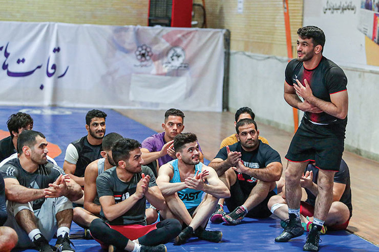 رونمایی از برگ برنده