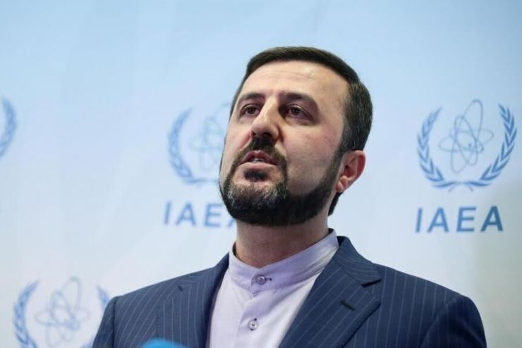 سفیر و نماینده دائم کشورمان در وین، گفت: پس از دستور حجت‌الاسلام و المسلمین حسن روحانی رئیس جمهوری به سازمان انرژی اتمی برای کلیدن زدن گام چهارم کاهش تعهدات برجامی از طریق آغاز گازدهی در تاسیسات فردو، این مراتب در نامه‌ای به اطلاع آژانس بین‌المللی انرژی اتمی رسید.