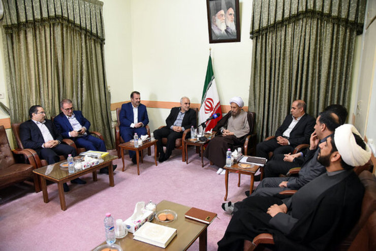 وزیر اقتصاد گفت: صادرات غیر نفتی کشور در ۷ ماه گذشته نسبت به مدت مشابه سال قبل اگر ارزش پایه را ثابت کنیم، بالغ بر ۱۰ درصد و به لحاظ وزنی نیز ۱۷ درصد رشد داشته است.