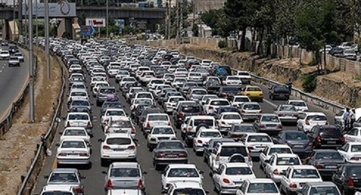 فرمانده پلیس راه خراسان رضوی: هم‌اکنون شاهد حجم بالای بار ترافیکی در مسیر‌های اصلی این استان و به ویژه ورودی و خروجی‌های شهر مقدس مشهد هستیم.