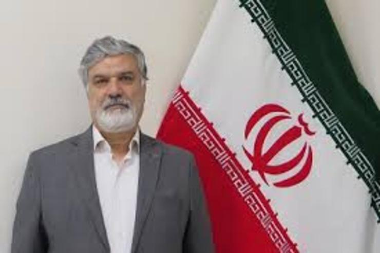 رئیس مرکز پژوهش‌های شورای شهر مشهد با بیان اینکه متأسفانه راهنمایی مردم و درک ذائقه مردم در نمایشگاه کتاب در نظر گرفته نمی‌شود، گفت: در مورد علاقه افراد به کتاب‌ها و نوع کتاب‌هایی که مطالعه می‌کنند، هیچ بررسی و پرسشی انجام نمی‌شود.