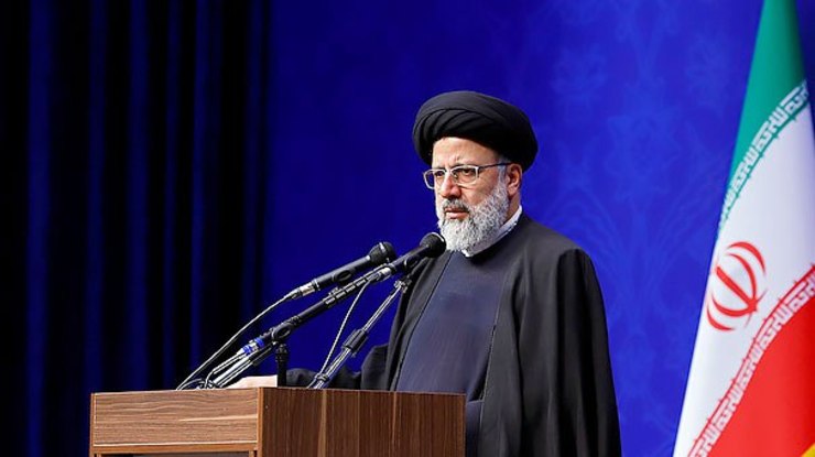 رییس دستگاه قضا در هجدهمین همایش دادستان های سراسر کشور: دادستان ها بدون نفوذ پذیری و توجه به جوسازی ها و سیاسی کاری ها ، اقتدار داشته باشند.