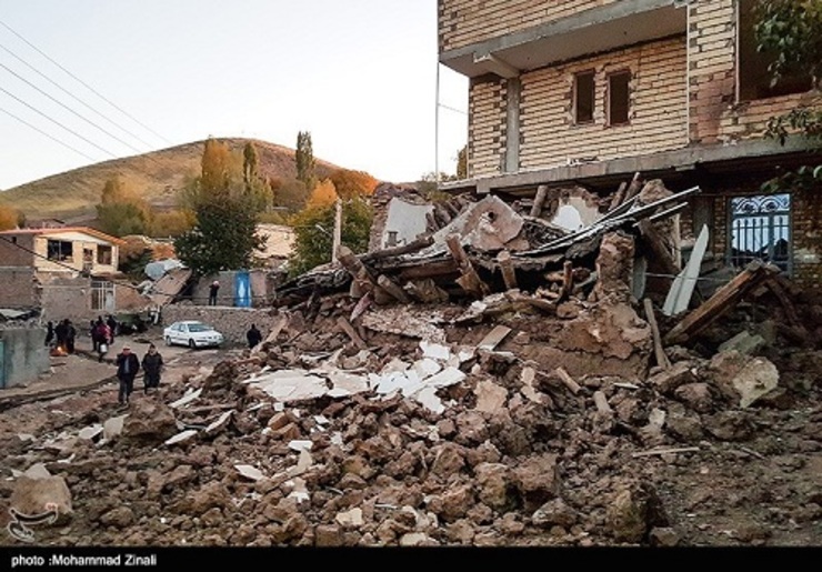بر اساس آخرین آمار، ۶ شهر و ۱۴۵ روستا تحت تاثیر زمین لرزه آذربایجان شرقی بودند، ۵۲۹ نفر مصدوم شدند که از این تعداد پنج نفر فوت کردند.