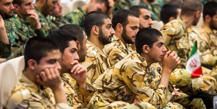 مشاور عالی و سخنگوی قرارگاه مرکزی مهارت‌آموزی کارکنان وظیفه، گفت: انتخاب سازمان و شهر محل خدمت از جمله مشوق‌هایی است که ستادکل برای دانش‌آموزان توانمندی که مهارت‌های لازم را قبل از سربازی کسب کرده و با ثبت‌نام در سامانه سرباز ماهر امتیاز لازم را کسب کرده باشند تعلق خواهد کرد.