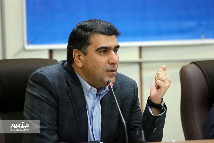 معاون ارتباطات دفتر ریاست جمهوری در رشته توئیتی، پیرامون مصادره ۲ میلیارد دلار از اموال ایران در دولت احمدی‌نژاد توضیح داد.