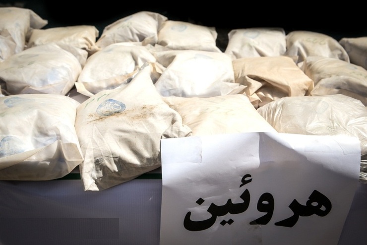 ماموران هنگ مرزی تایباد در شرق خراسان رضوی ۱۱۴ کیلو و ۶۰۰ گرم مواد مخدر از نوع هرویین فشرده را کشف و ضبط کردند.