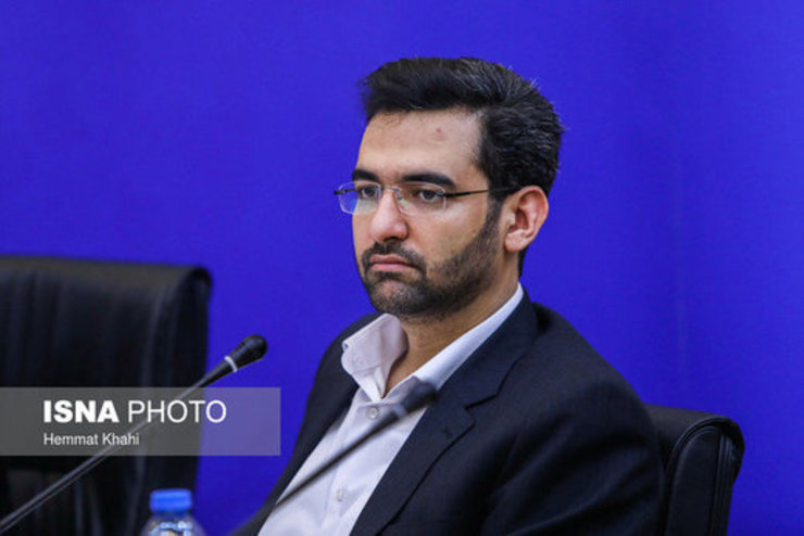 آذری جهرمی با تایید برقراری دوباره اینترنت در برخی نقاط کشور گفت: سایر نقاط هم با تصویب ابلاغ شاک متصل خواهند شد. به اپراتور‌ها ابلاغ کرده‌ایم که مدت زمان قطعی اینترنت را به مدت اعتبار بسته‌ها اضافه کنند.