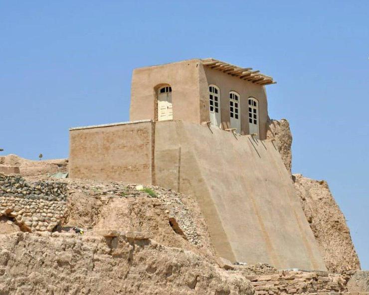 مدیر پایگاه میراث فرهنگی توس گفت: خانه منسوب به فردوسی در روستای پاژ مراحل نهایی مرمت را می‌گذارد.