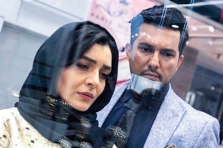 سریال نمایش خانگی دل به کارگردانی منوچهر هادی و تهیه‌کنندگی جواد فرحانی از چهارشنبه ۱۳ آذر در شبکه نمایش خانگی توزیع خواهد داشت.