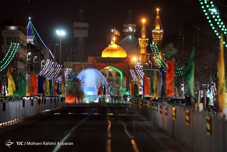 در آستانه میلاد امام حسن عسکری(ع) حرم مطهر رضوی برای برپایی جشن میلاد یازدهمین اختر تابناک آسمان ولایت آماده می شود