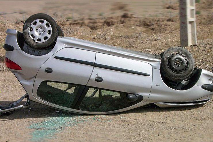 بر اثر دو حادثه جداگانه واژگونی خودرو‌های سواری در مسیر جاده چناران - مشهد ۱۲ نفر مجروح و راهی بیمارستان شدند.