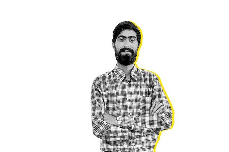 گپ و گفتی با روح‌الله نوآبادی، دبیر انجمن اسلامی دانشجویان نواندیش دانشگاه فردوسی مشهد درباره غیبت ۱۶ آذر حسن روحانی در دانشگاه‌ها، فعالیت‌های تشکل‌های دانشجویی و فضای سیاسی دانشگاه‌ها