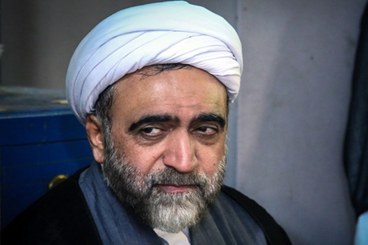 تولیت آستان قدس رضوی گفت: بصیرت داشتن، مطالبه‌گری، ضداستکبار بودن و حضور در صحنه‌های اجتماعی شاخصه‌های دانشجوی انقلابی است.