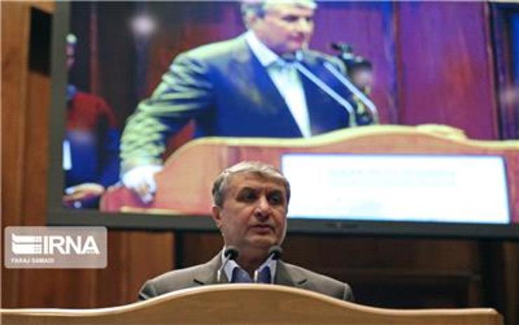 وزیر راه و شهرسازی بعد از امضای تفاهم‌نامه با وزارت آموزش و پرورش خبر داد که فرهنگیان فاقد مسکن در سراسر کشور تا سه سال آینده صاحبخانه می‌شوند.