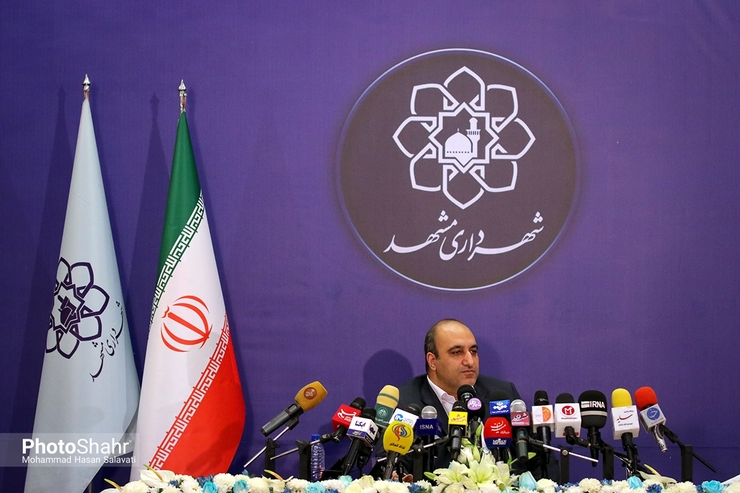 محمد رضا کلائی، شهردار مشهد، در سومین نشست خبری‌اش خودبینی‌ها و خود‌حق پنداری‌ها را مانعی برای خدمت به مردم دانست