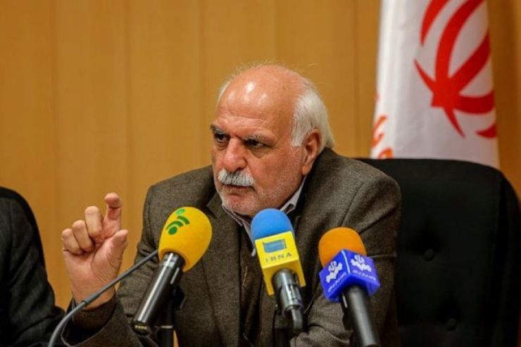 رئیس اتاق اصناف تهران با تاکید بر اینکه اصناف موظف به درج قیمت کالا هستند، گفت: درج نکردن قیمت کالا به منزله گران‌فروشی است.