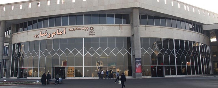 معاون حمل و نقل اداره کل راهداری و حمل و نقل جاده‌ای خراسان رضوی گفت: در راستای تکریم مسافر و حذف دلالی‌ها تا یک ماه دیگر فروش بلیت اتوبوس درپایانه مسافربری امام رضا (ع) مشهد متوقف می‌شود.