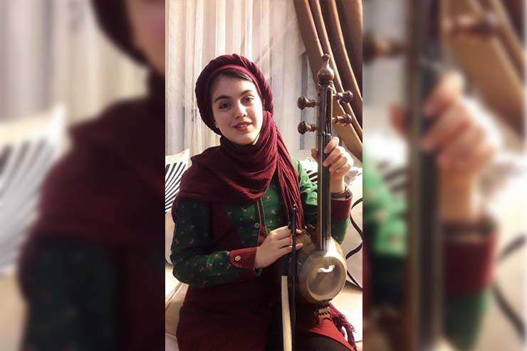 گفت‌‌وگو با کیانا حکاک، نوازنده مشهدی که در جشنواره‌های کشوری حضور موفقی داشته‌ است