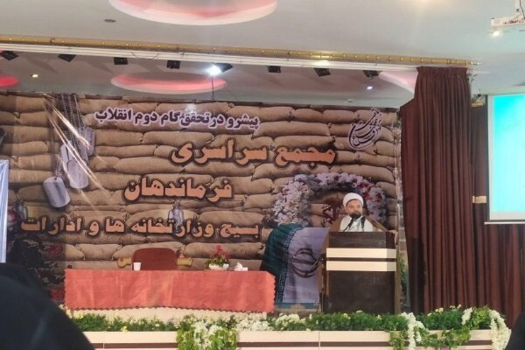 مدیر ارتباطات حوزوی وامور فرهنگی آستان قدس رضوی گفت: درحوزه حریم حرم نیزقصد داریم تاتمام صحن‌های حرم رامسقف و مفروش کرده، زیر گذر حرم راتبدیل به رواق کنیم، چراکه حرم مقصد است نه معبر.