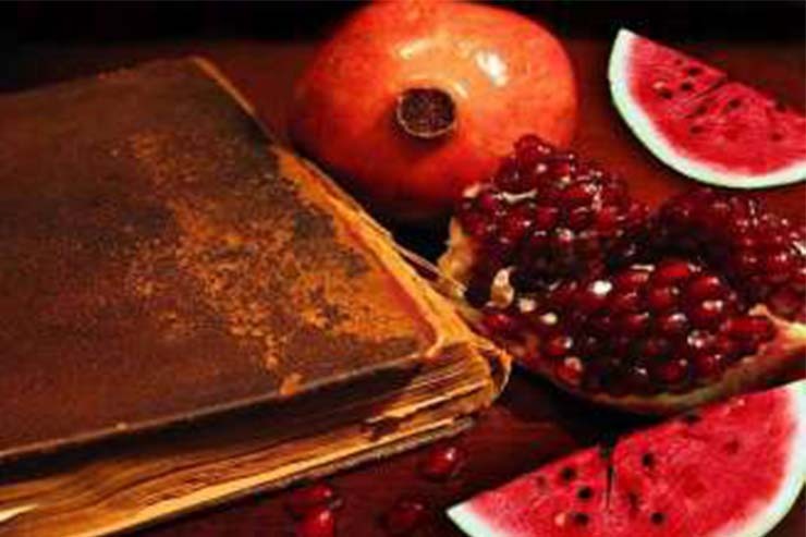 پویش مردمی یلدا کنارهم برای جمع‌آوری میوه و تنقلات و توزیع اقلام جمع‌آوری شده بین ساکنان مناطق محروم و حاشیه شهر مشهد آغاز شد.