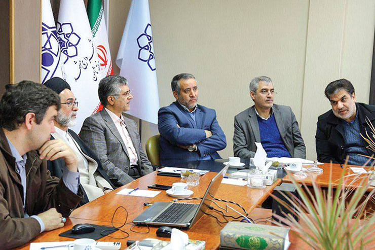 زائران و مجاوران راضی از خدمت‌رسانی، گله‌مند از شلوغی