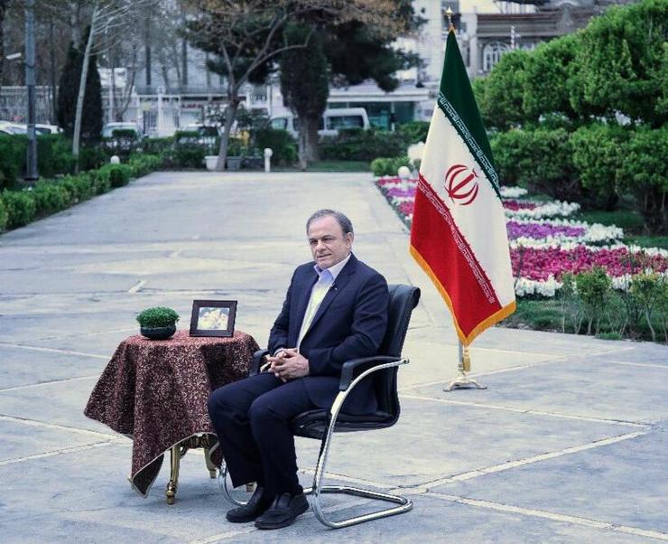 استاندار خراسان‌رضوی گفت: امید است در سال «جهش تولید»، مسیر پیش‌رو برای تحقق سیاست‌های اقتصاد مقاومتی و اجرای الگوی مثلث توسعه اقتصادی فرهنگی در جهت توانمندسازی جوامع محلی هموار شود.