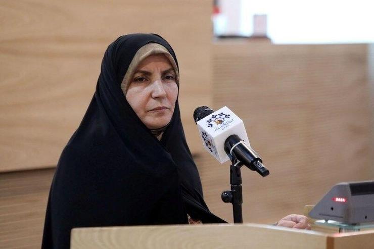 بیشتر سؤال‌هایمان از عضو هیئت‌رئیسه پنجمین دوره شورای اسلامی شهر حول محور‌های فرهنگی و بانوان است. شهناز رمارم معتقد است که نگاه جنسیتی نه‌تنها در مدیریت شهری مشهد بلکه در کل کشور واقعیت آشکاری است.
