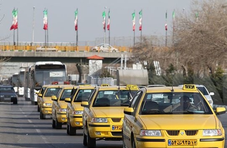 امروز لیست ۴۰۰ هزار نفر از رانندگان تاکسی برای دریافت تسهیلات یک تا ۲ میلیون تومانی امروز به وزارت تعاون، کار و رفاه اجتماعی ارسال شد.