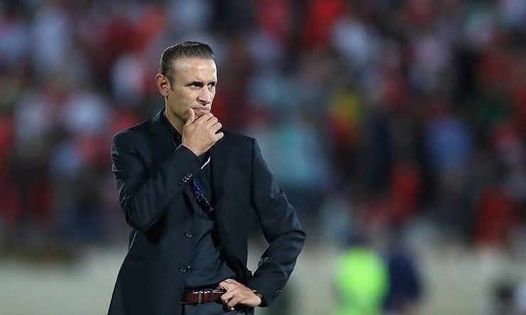 سرپرست باشگاه پرسپولیس تا فردا مهلت دارد تا طلب عضو پیشین هیئت مدیره استقلال را برای عقد قرارداد با سرمربی جدید خود جور کند!