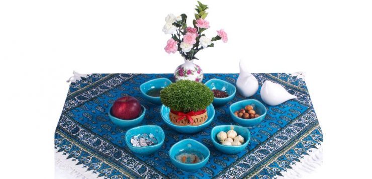 یکی از مهمترین آداب نوروز در ایران گستردن خوان نوروزی است که به هفت سین مشهور است.