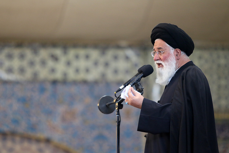 پنج هزار بسته عیدانه از سوی آیت الله علم‌الهدی میان بیماران مبتلا به کرونا و کادر درمانی درگیر با این بیماری، به مناسبت نیمه شعبان توزیع می‌شود.