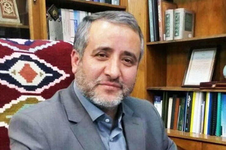 فرماندار مشهد گفت: با توجه به تهیه ۲۵۰ هزار بسته معیشتی توسط کمیته امداد امام خمینی (ره)، آستان قدس رضوی، سپاه پاسداران و شهرداری، جامعه کارگری نیز به عنوان اقشار آسیب پذیر برای این منظور در نظر گرفته شده است.
