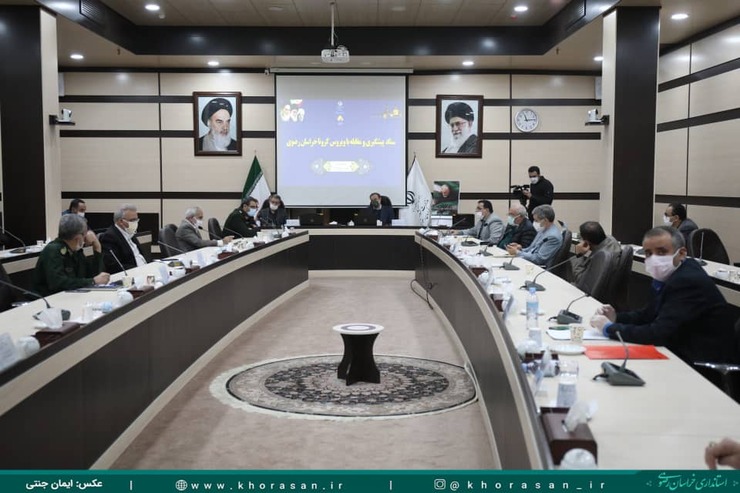 استاندار خراسان رضوی از ممانعت تعطیلی ۳۹۲ واحد صنعتی در سال گذشته خبر داد و گفت: در راستای کاهش آثار کرونا بر اقتصاد استان، بسته‌های حمایتی دولت در خصوص کسب و کار‌های خرد پیگیری و در دستور کار قرار گیرد.
