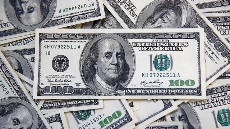 طبق نرخ‌های اعلامی صرافی ملی قیمت دلار و یورو امروز چهارم فروردین ماه سال ۱۳۹۹ بدون تغییر نسبت به سه روز اول بهار باقی مانده‌اند.